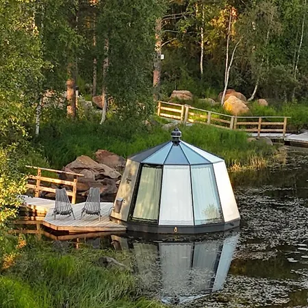 Aurora Igloo With Private Hot Tub By Invisible Forest Luxusní stan Rovaniemi