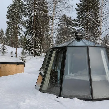 ホテル Aurora Igloo, Sauna & Dinner By Invisible Forest Adults Only ロヴァニエミ